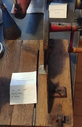 Brotschneidemaschine