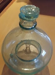 hvb-00444-glaeserner-fliegenfaenger-defekt-geklebt-um-1900.jpg