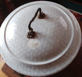 hvb-01911-brotdose-schlangenhaut-gr-besonderheit-dm30cm-1900.jpg