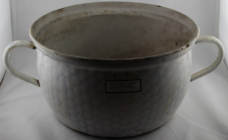 hvb-01046-02-schlangenhaut-emaille-topf-h-17cmm-d-20cm-ohne-deckel-beschaedigt-um1920.jpg