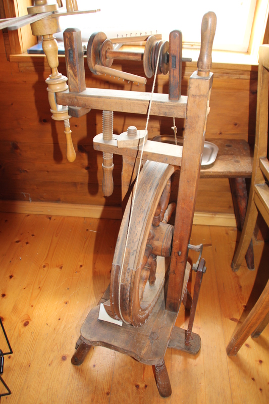 Spinnrad, 1945