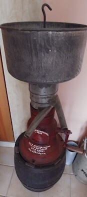 hvb-00299-milchzentrifuge.jpg